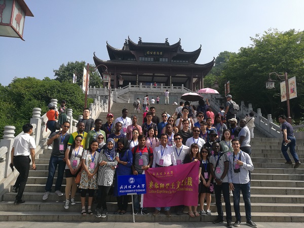 国产a∨国片精品白丝美女视频