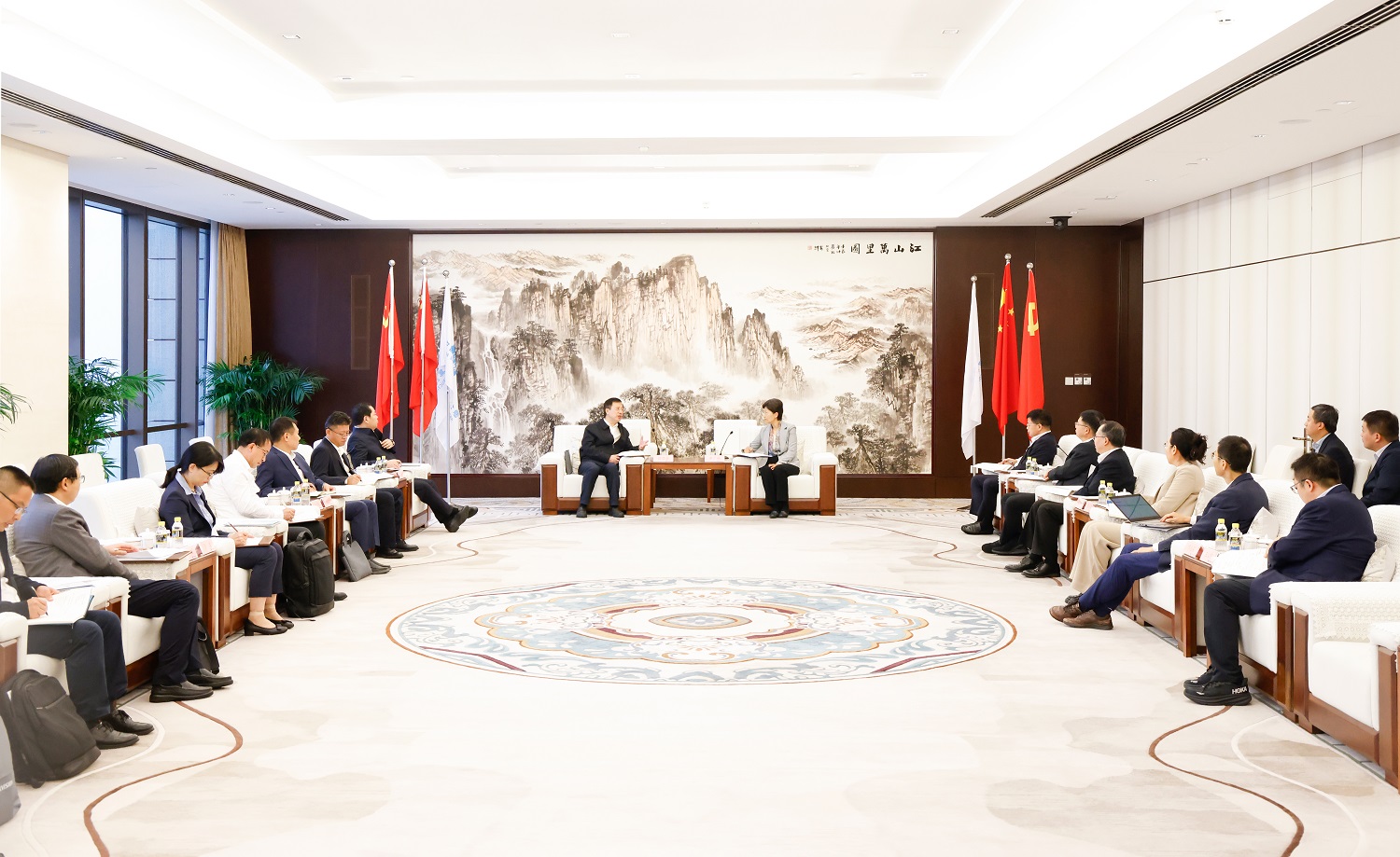 国产a∨国片精品白丝美女视频