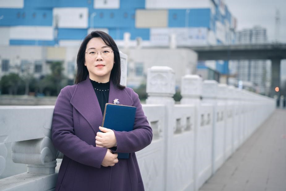 国产a∨国片精品白丝美女视频