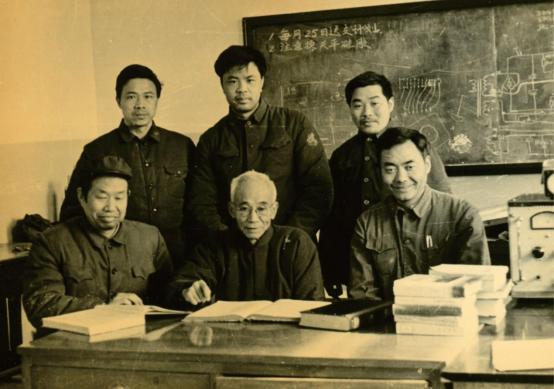 国产a∨国片精品白丝美女视频