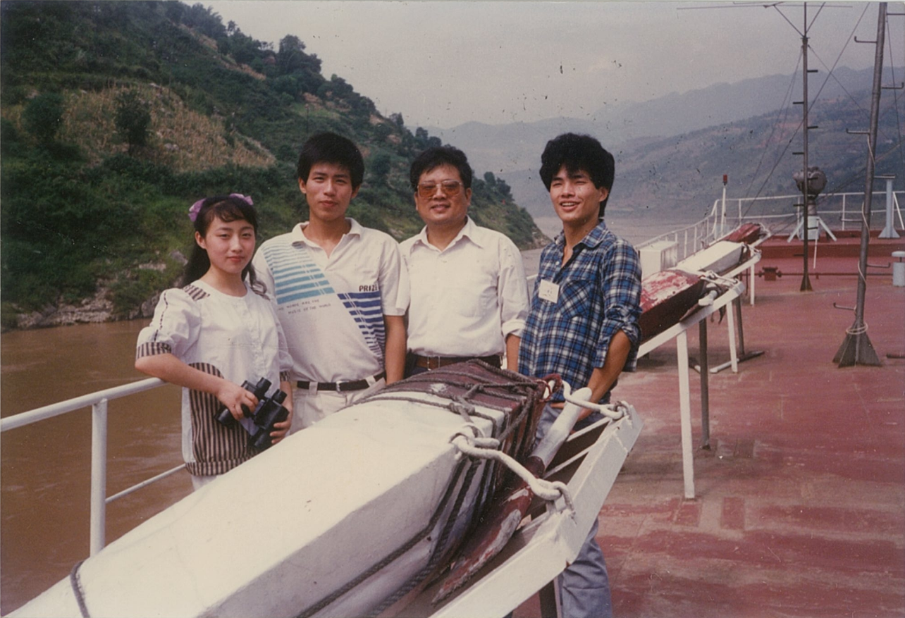 国产a∨国片精品白丝美女视频