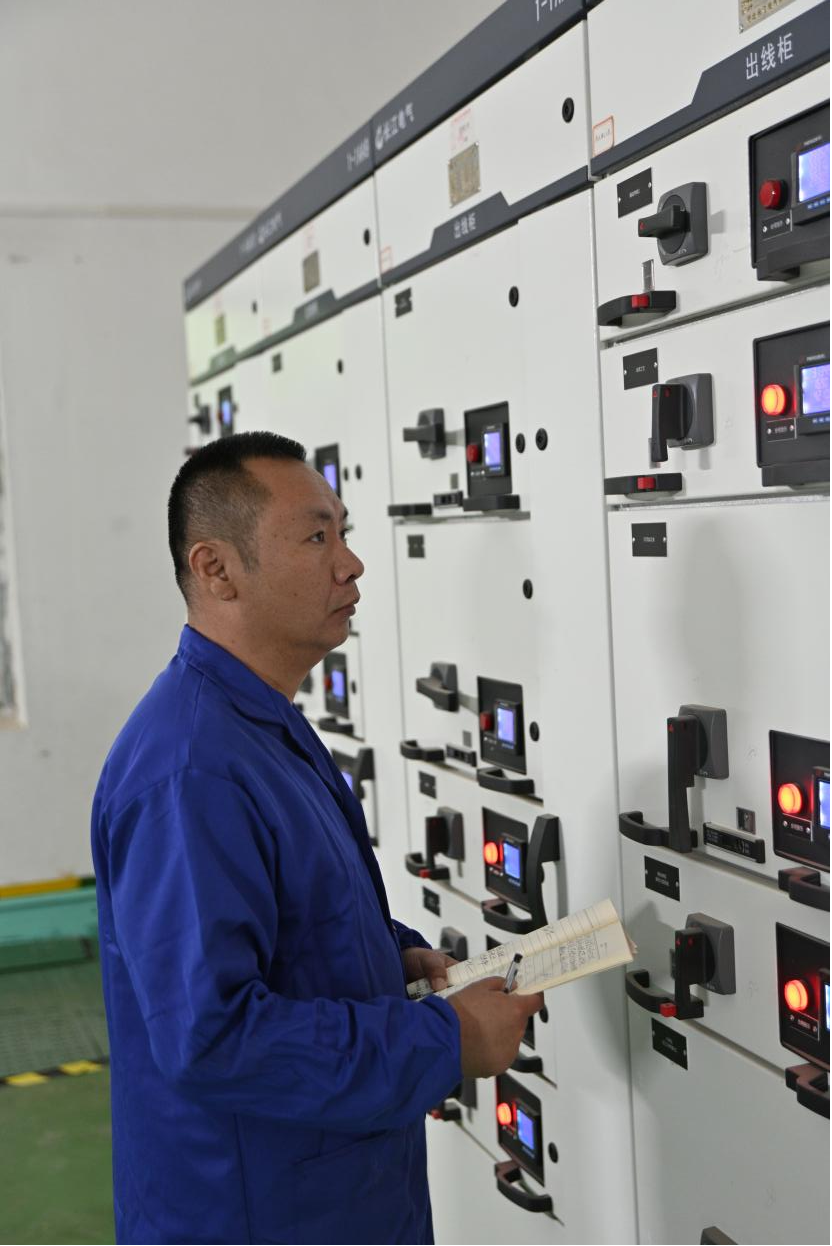 国产a∨国片精品白丝美女视频