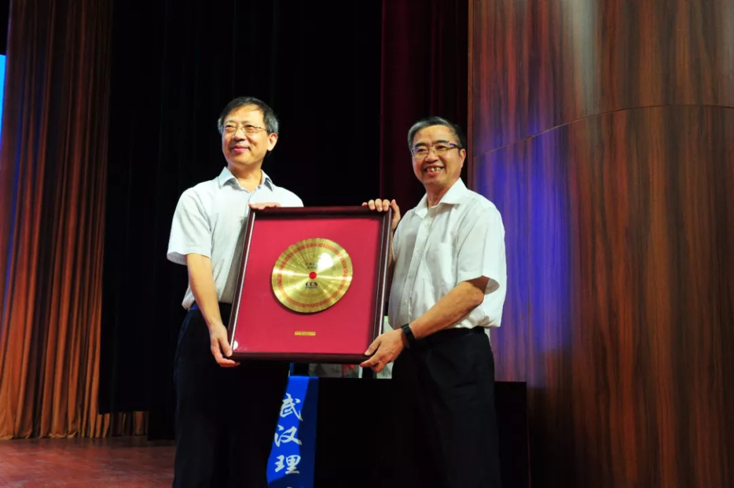 国产a∨国片精品白丝美女视频