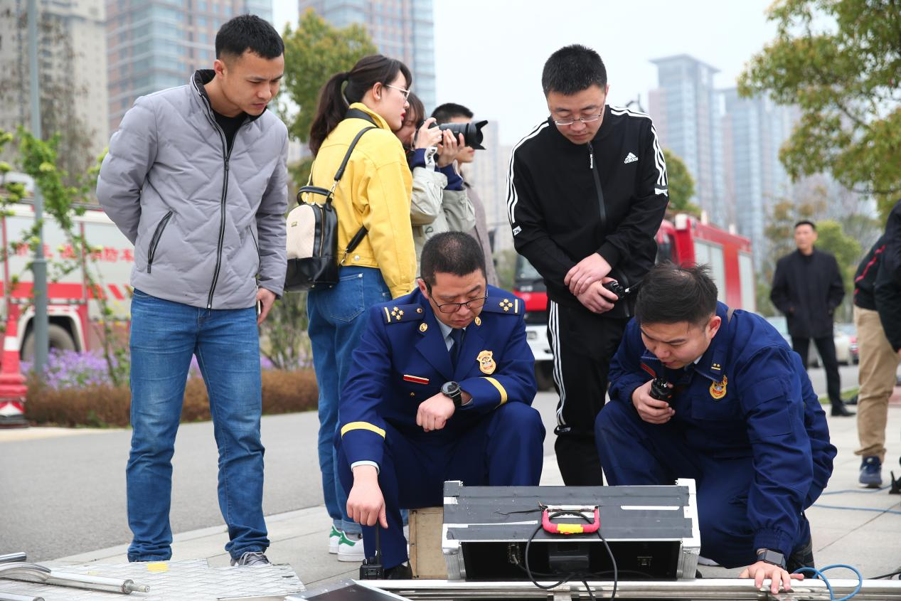 国产a∨国片精品白丝美女视频