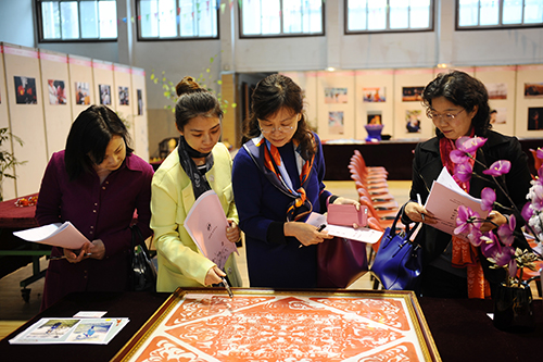 国产a∨国片精品白丝美女视频