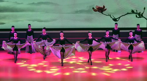 国产a∨国片精品白丝美女视频