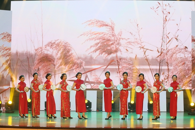 国产a∨国片精品白丝美女视频