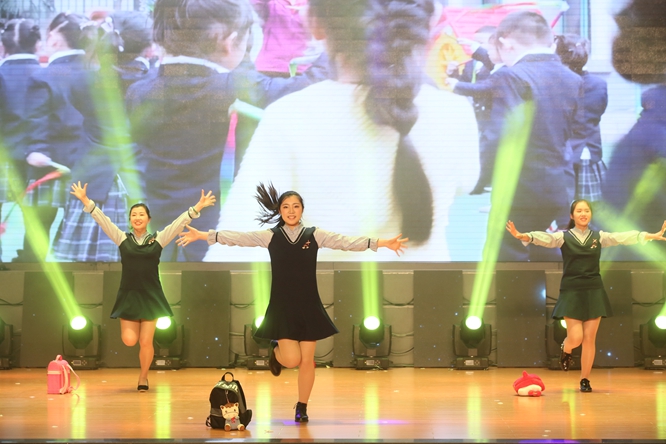 国产a∨国片精品白丝美女视频