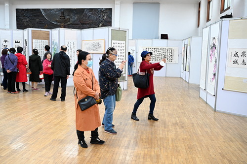 国产a∨国片精品白丝美女视频