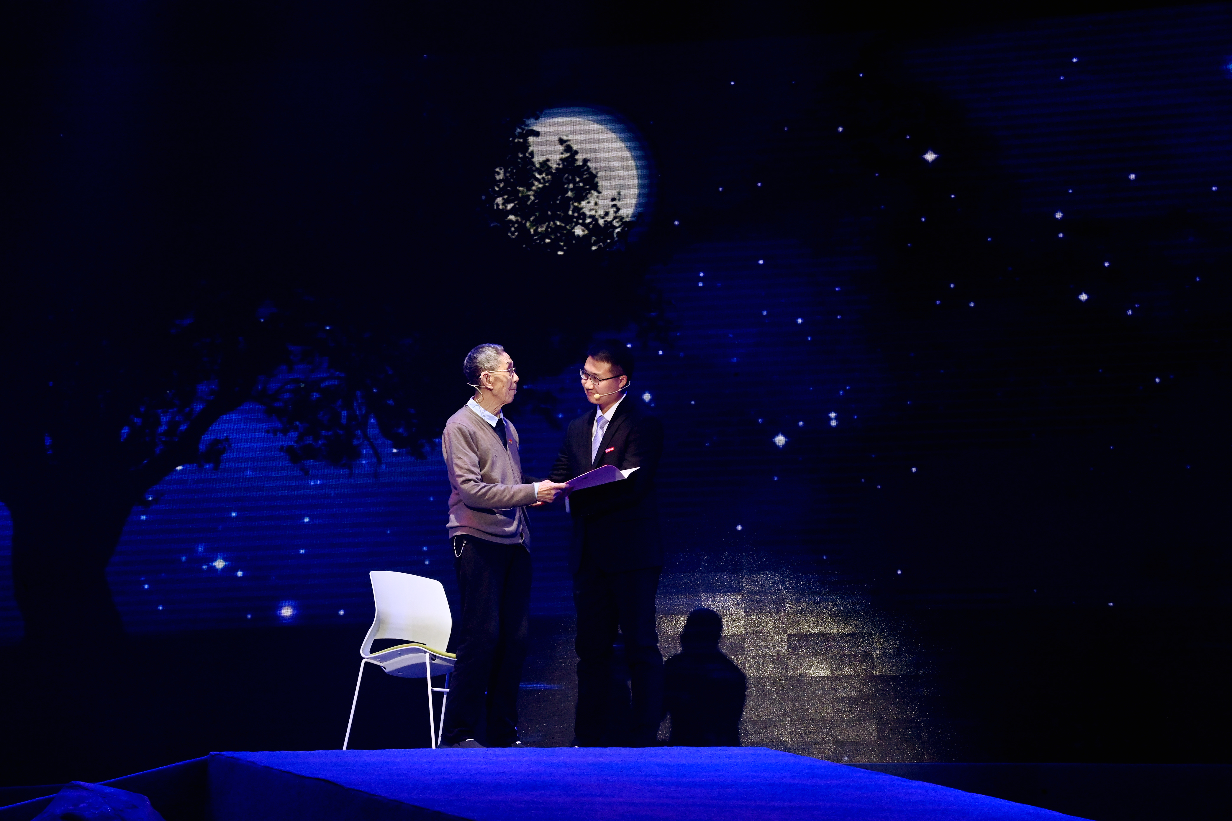 国产a∨国片精品白丝美女视频